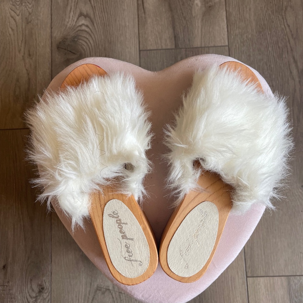 Free People White Faux Fur Sonnet Clogs